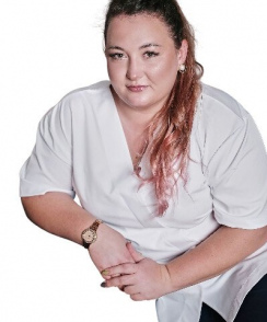 Попова Алина Александровна стоматолог