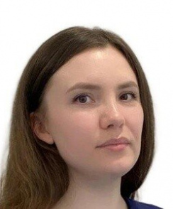 Ковалева (Блинникова) Полина стоматолог-ортодонт