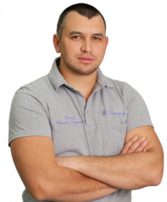 Ялышев Рустам Кадимович стоматолог