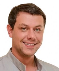 Галяпин Илья Александрович стоматолог