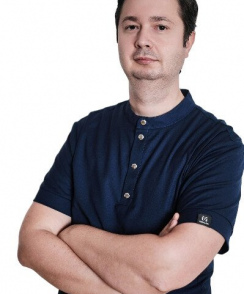 Асанов Александр Михайлович стоматолог