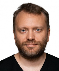 Лукьянов Сергей Александрович стоматолог-хирург