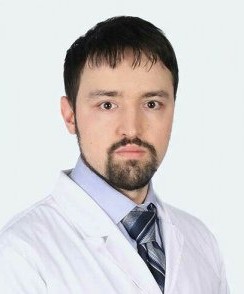 Домбровский Роман Эдуардович ортопед