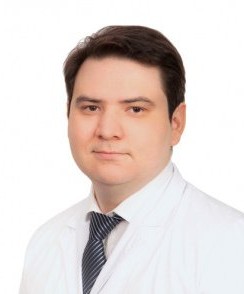 Гиниятов Анвар Ринатович ортопед