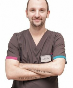Василенко Антон Сергеевич стоматолог