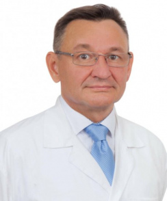 Мартынов Аркадий Сергеевич хирург