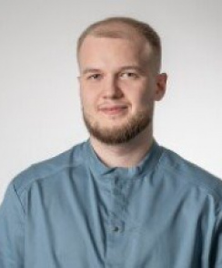 Михайлов Михаил Сергеевич стоматолог